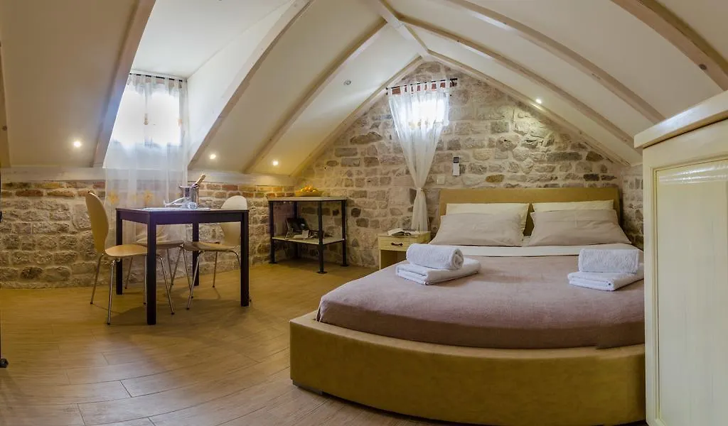 Apartments Kaja Trogir 0*,  Kroatien