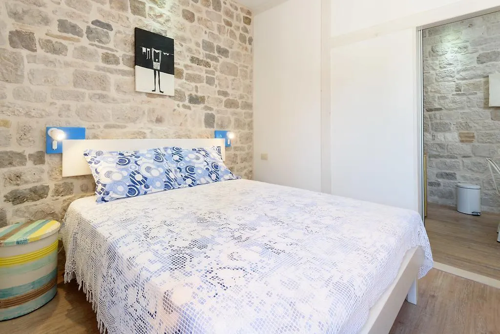 Apartments Kaja Trogir 0*,  Kroatien